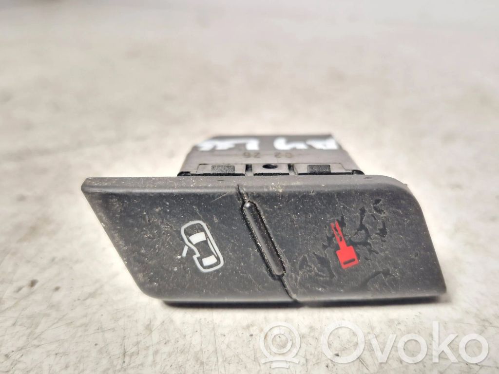 Audi A4 S4 B6 8E 8H Central locking switch button 