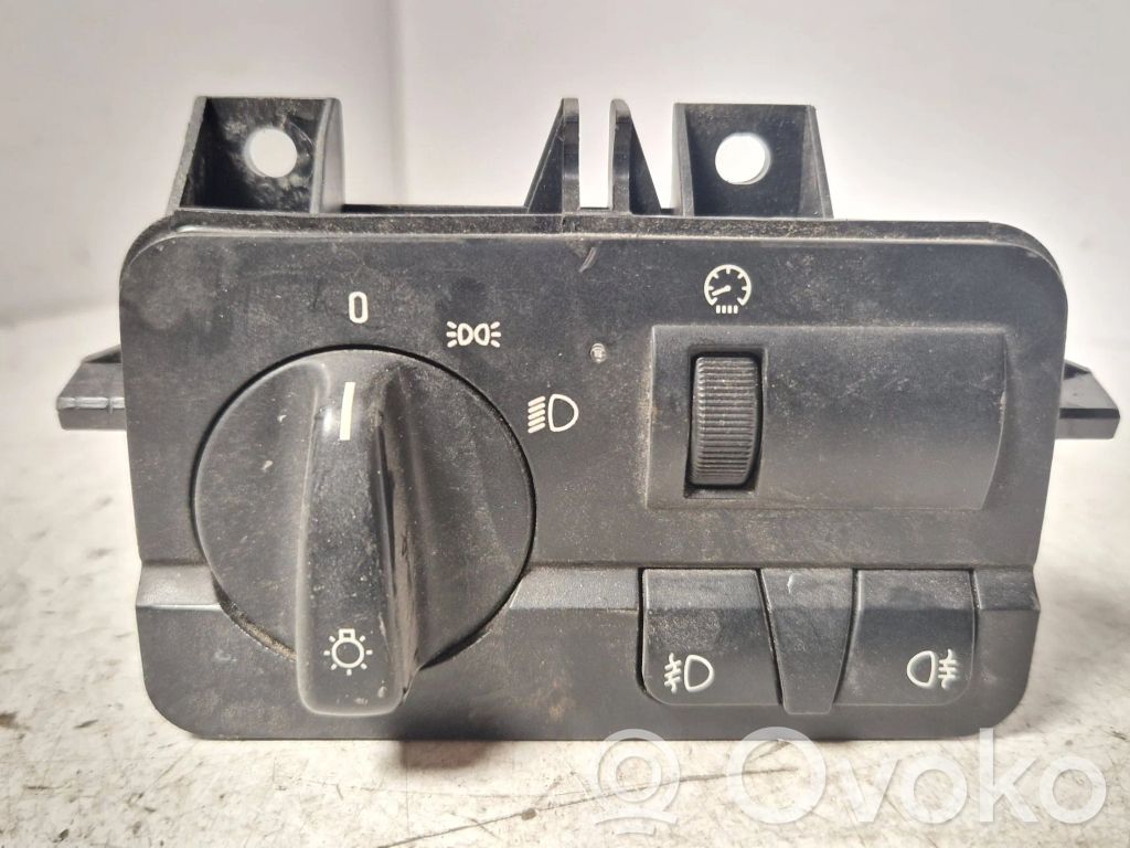 Lichtschalter   086480064