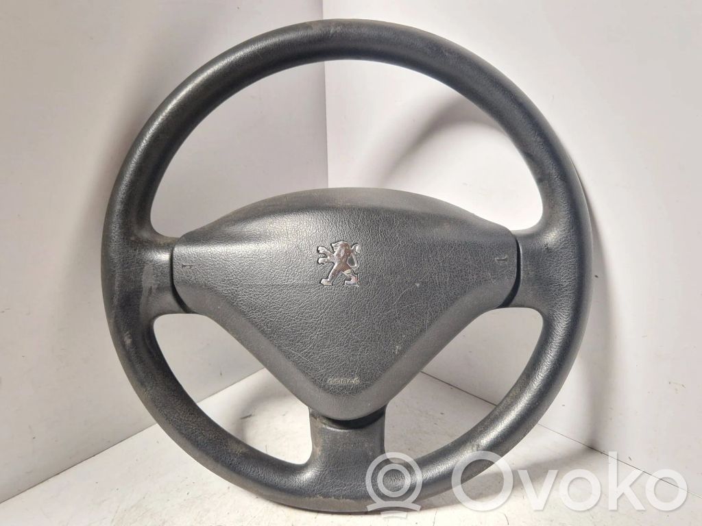 Peugeot 207 CC Steering wheel 