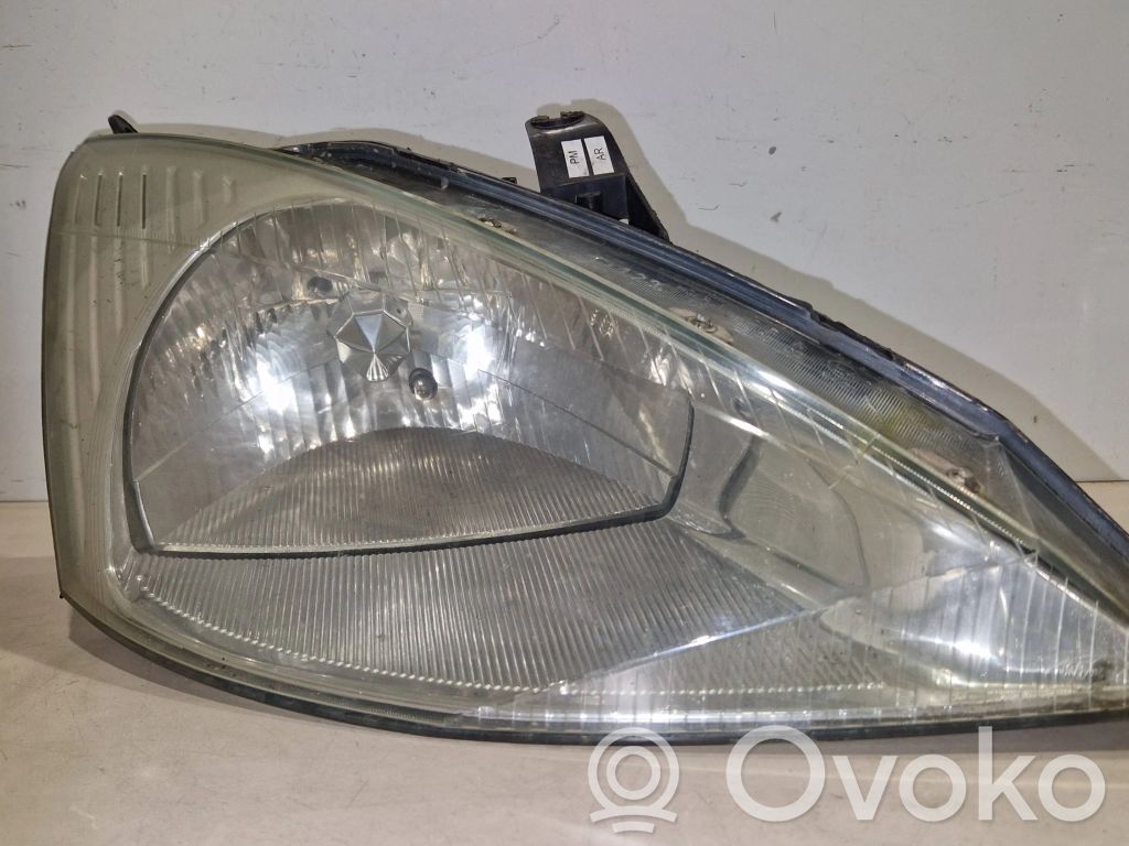 Ford Focus Headlight/headlamp 