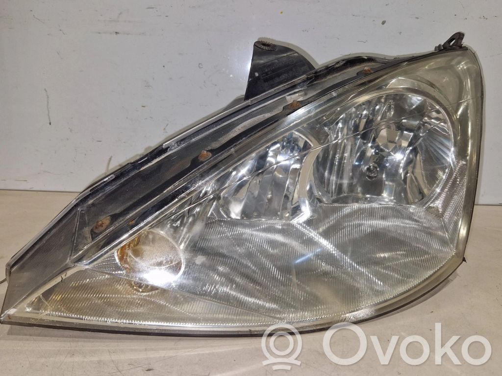 Ford Focus Headlight/headlamp 