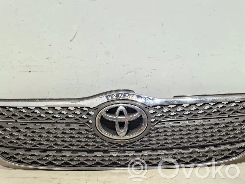 Front grill   5311402010