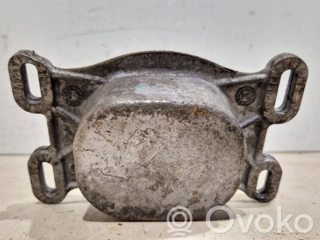 Audi A6 S6 C6 4F Engine mounting bracket 