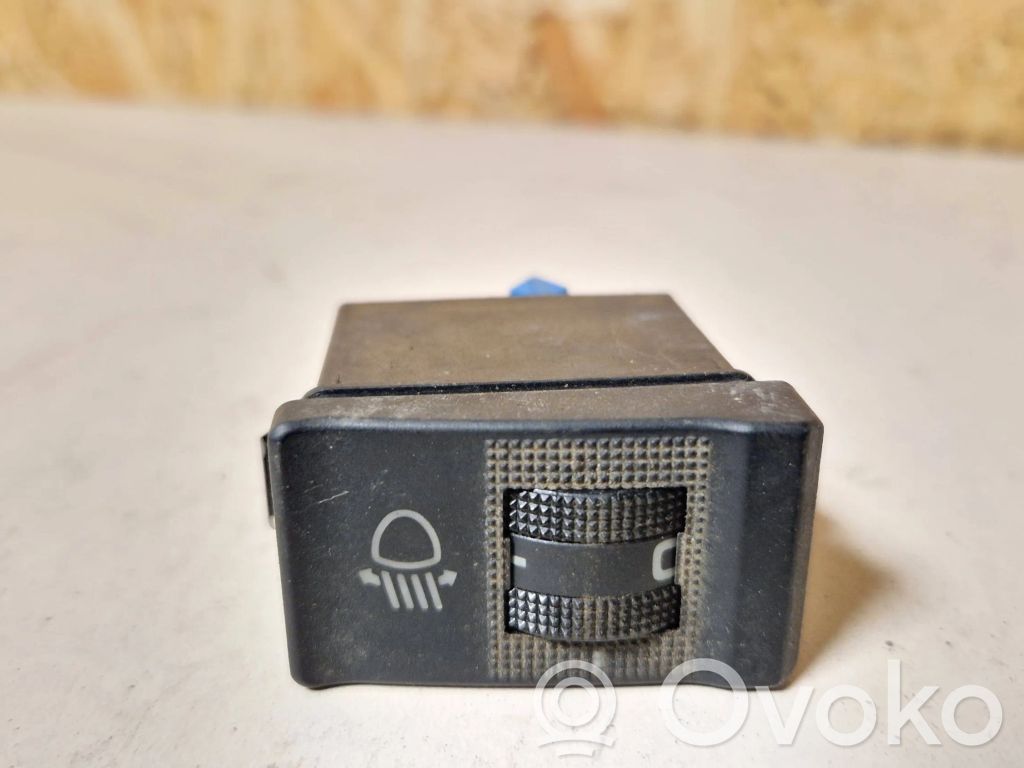 Audi 80 90 S2 B4 Headlight level height control switch 