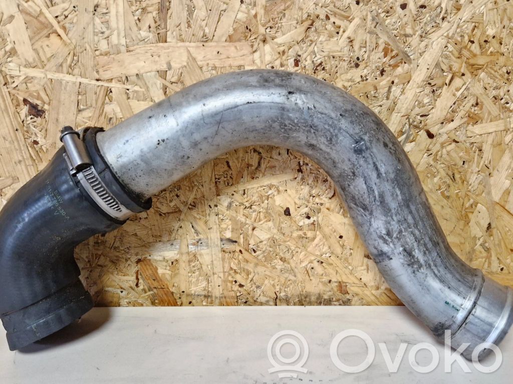 Intercooler hose/pipe   11617786530