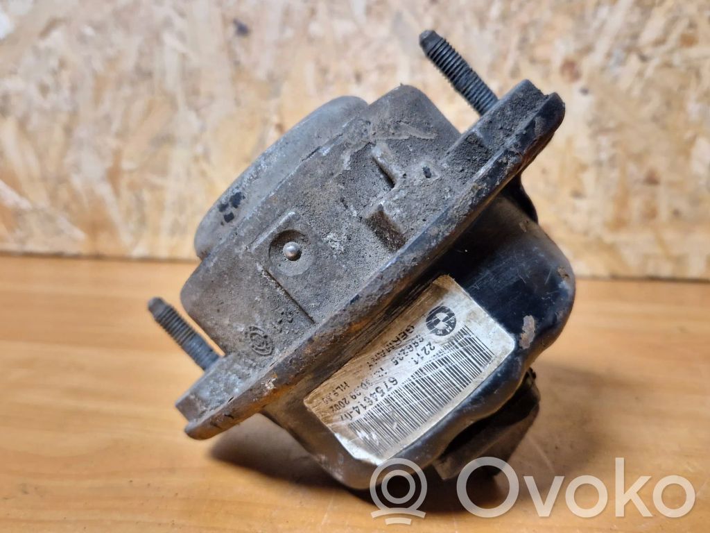 BMW 7 E65 E66 Engine mount bracket 