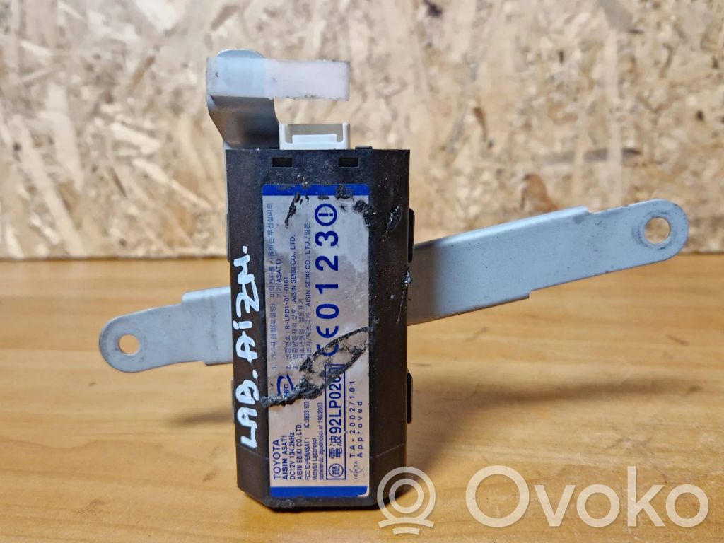 Lexus LS 430 Door control unit/module 
