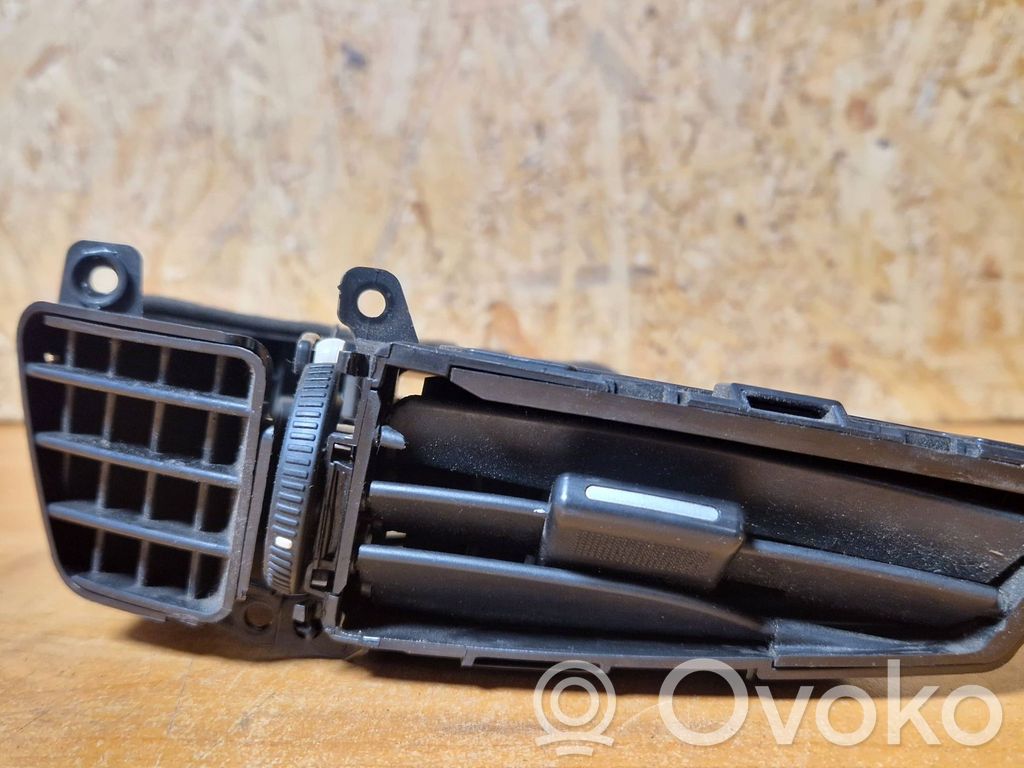 KIA Ceed Dash center air vent grill 