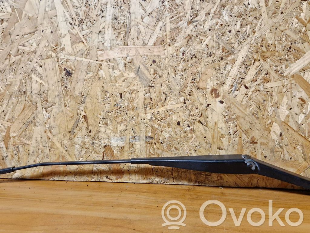 Ford Focus Front wiper blade arm 