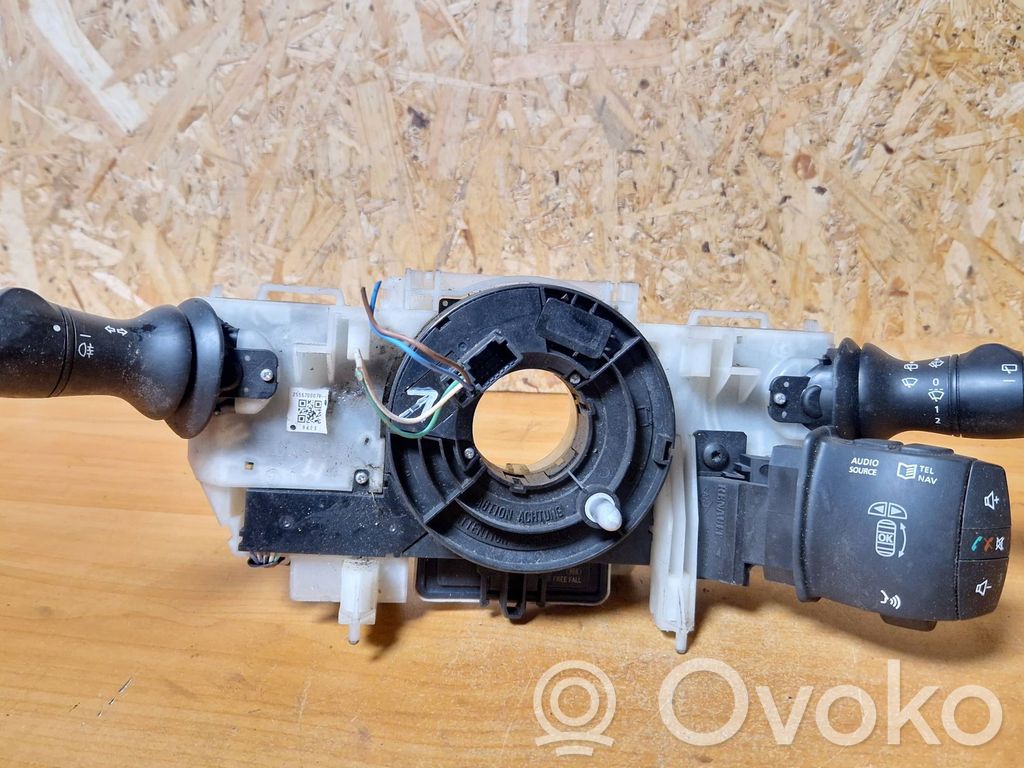 Renault Laguna III Wiper turn signal indicator stalk/switch 