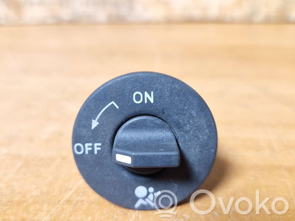 Renault Scenic III -  Grand scenic III Passenger airbag on/off switch 