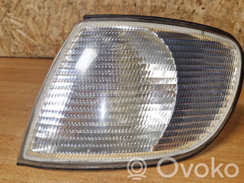 Audi A6 S6 C4 4A Front indicator light 