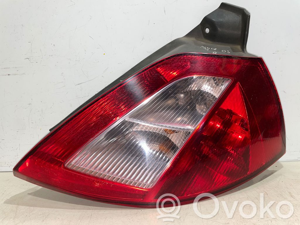 Renault Megane II Задний фонарь в кузове 