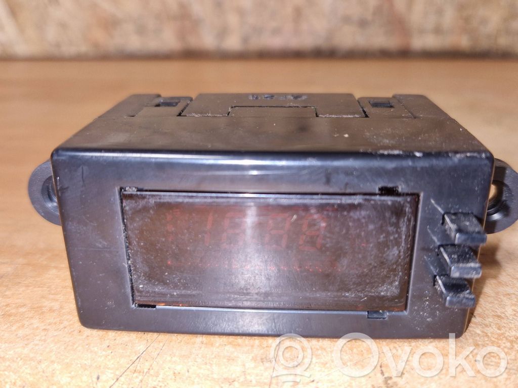 KIA Sorento Clock 