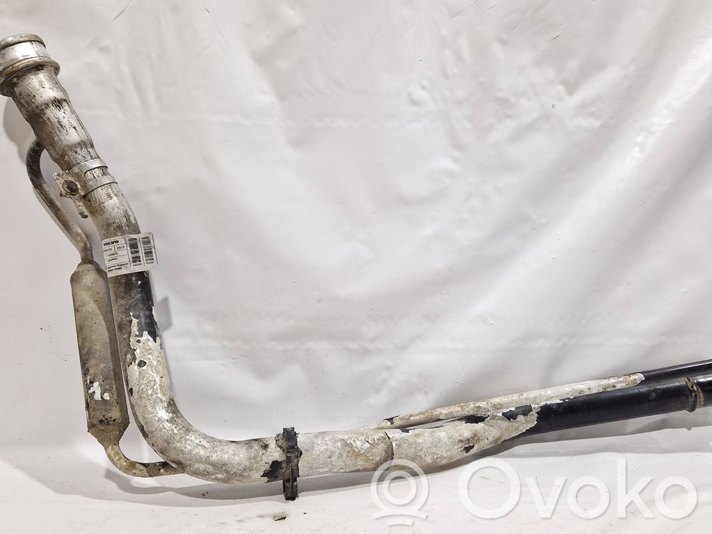 Volvo S60 Conductă umplere rezervor combustibil 