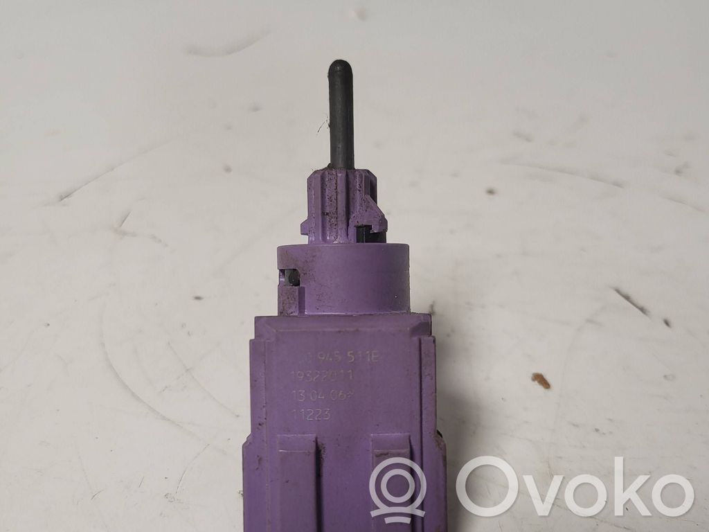 Audi Q7 4L Brake pedal sensor switch 
