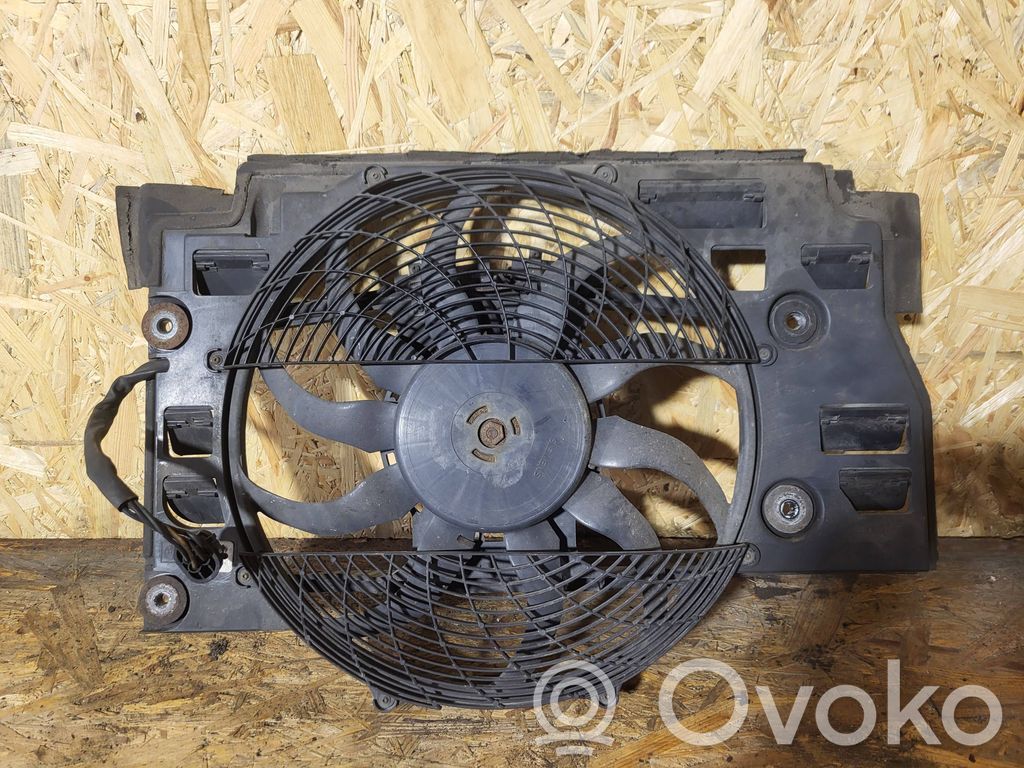 BMW 5 E39 Elektrisks radiatoru ventilators 