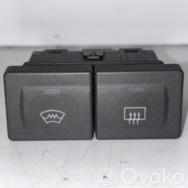 Ford Fiesta Windscreen/window heater switch 