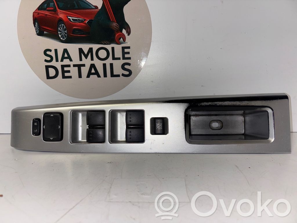 Mazda 5 Electric window control switch 