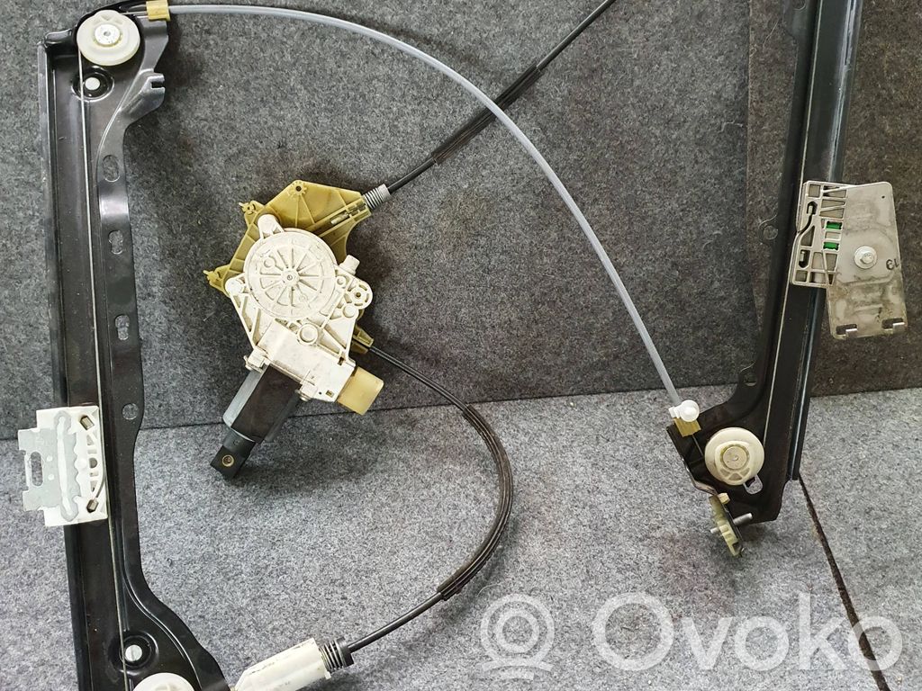 BMW 3 E92 E93 Front door window regulator with motor 