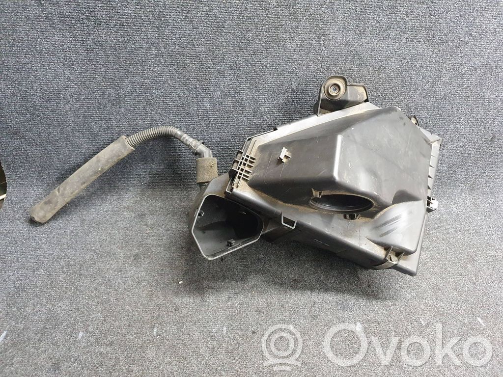 BMW 3 E90 E91 Air filter box 