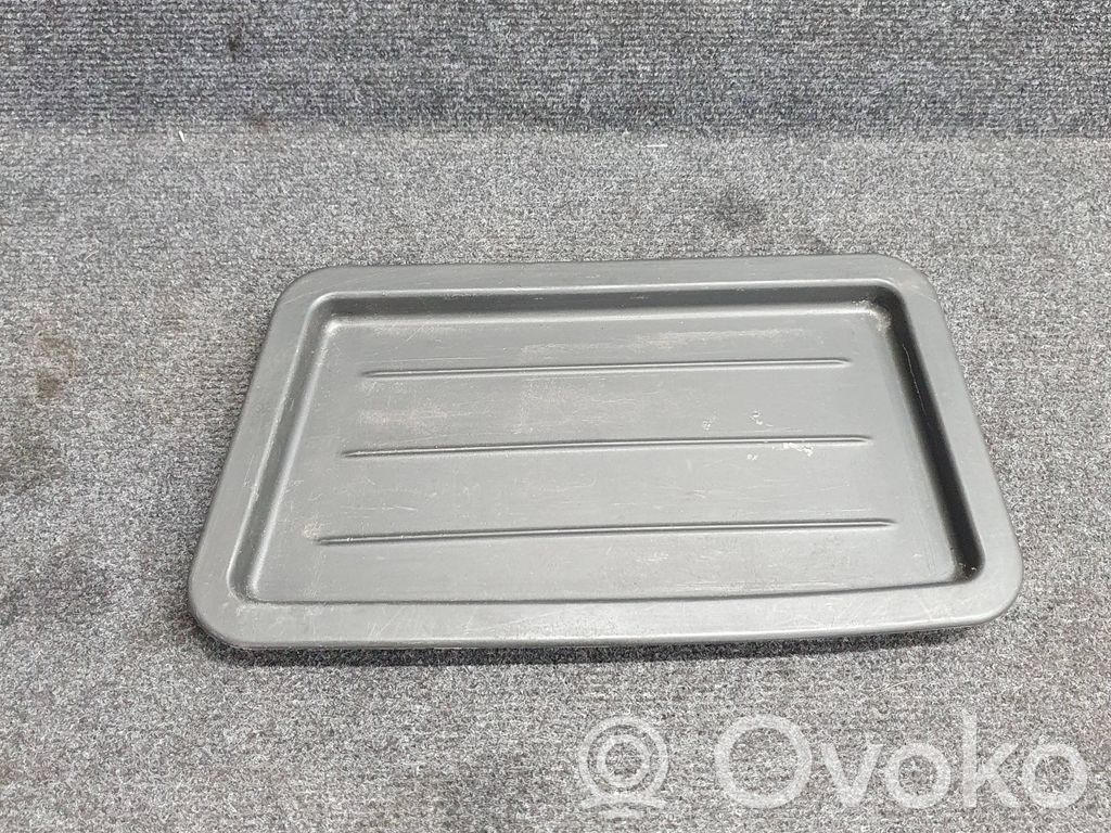 BMW 3 F30 F35 F31 Inne elementy wykończenia bagażnika 