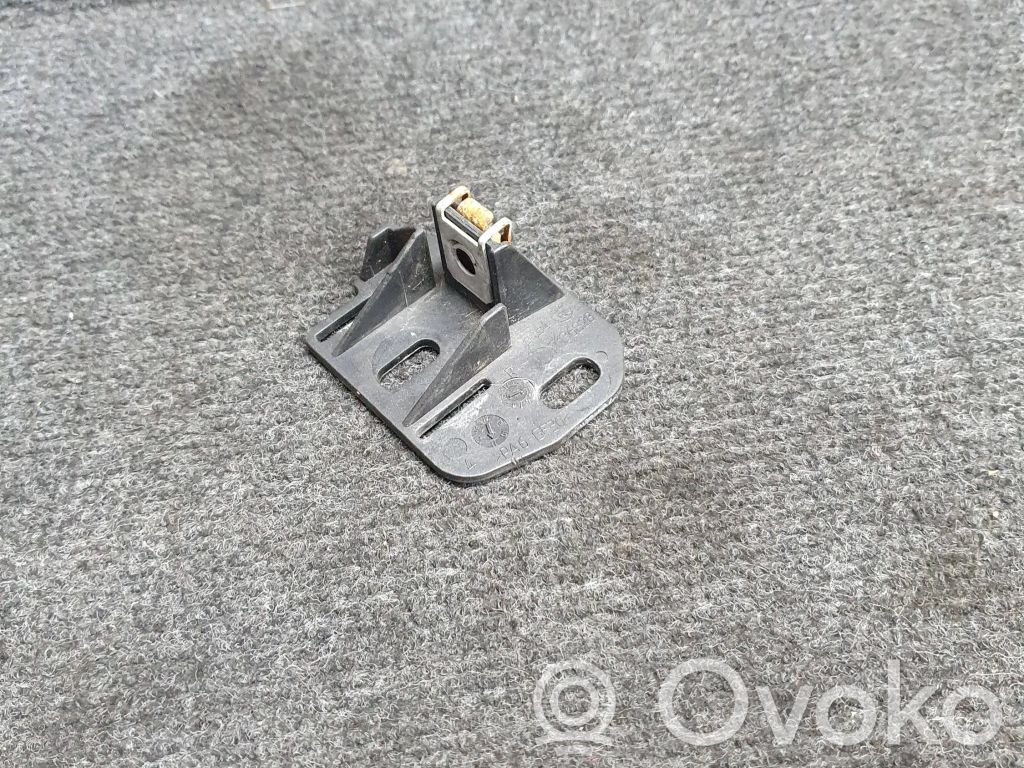 BMW 3 E90 E91 Headlight/headlamp mounting bracket 