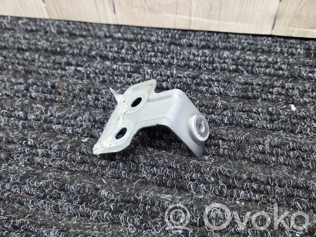 BMW 5 G30 G31 G38 Uchwyt / Mocowanie błotnika przedniego 