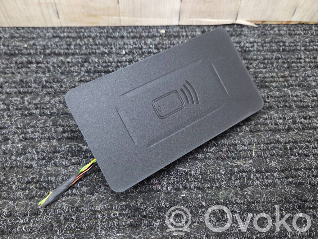 BMW 3 G20 G21 Wireless charging module 
