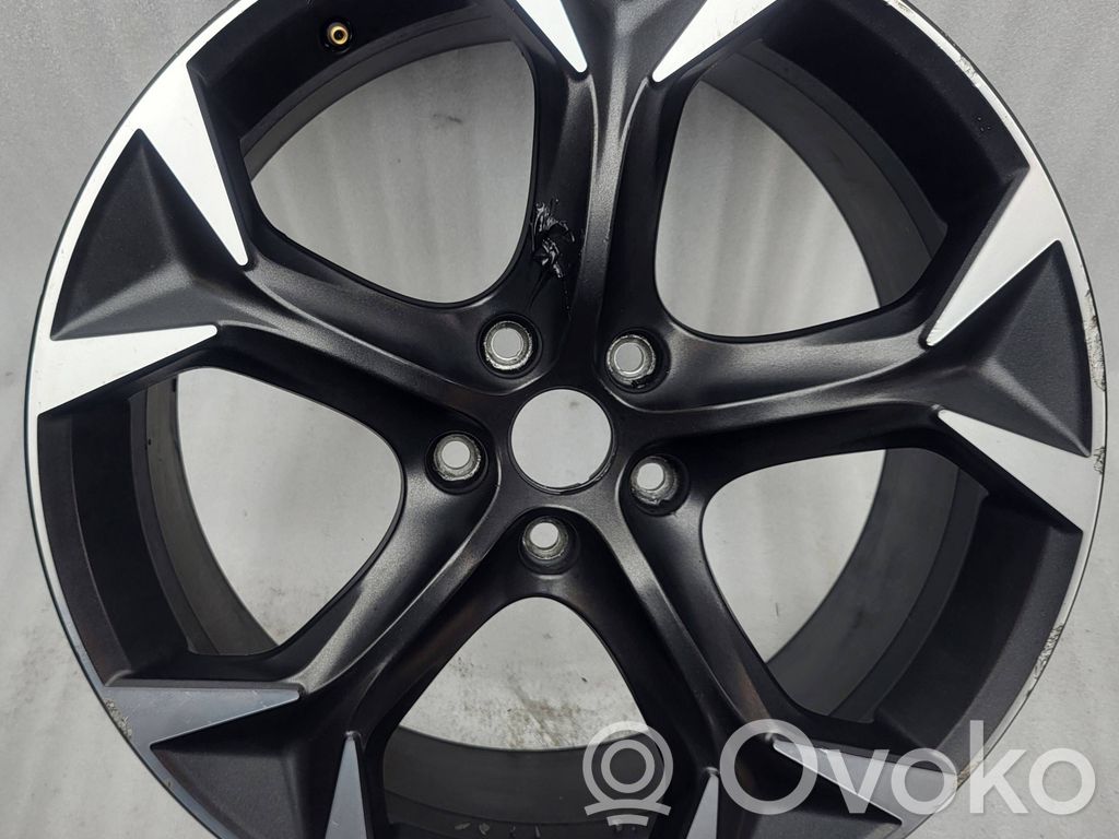 Tapacubos original de rueda   5FF601025E