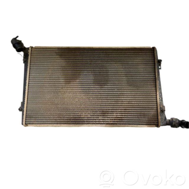 Volkswagen Caddy Radiator lichid răcire 