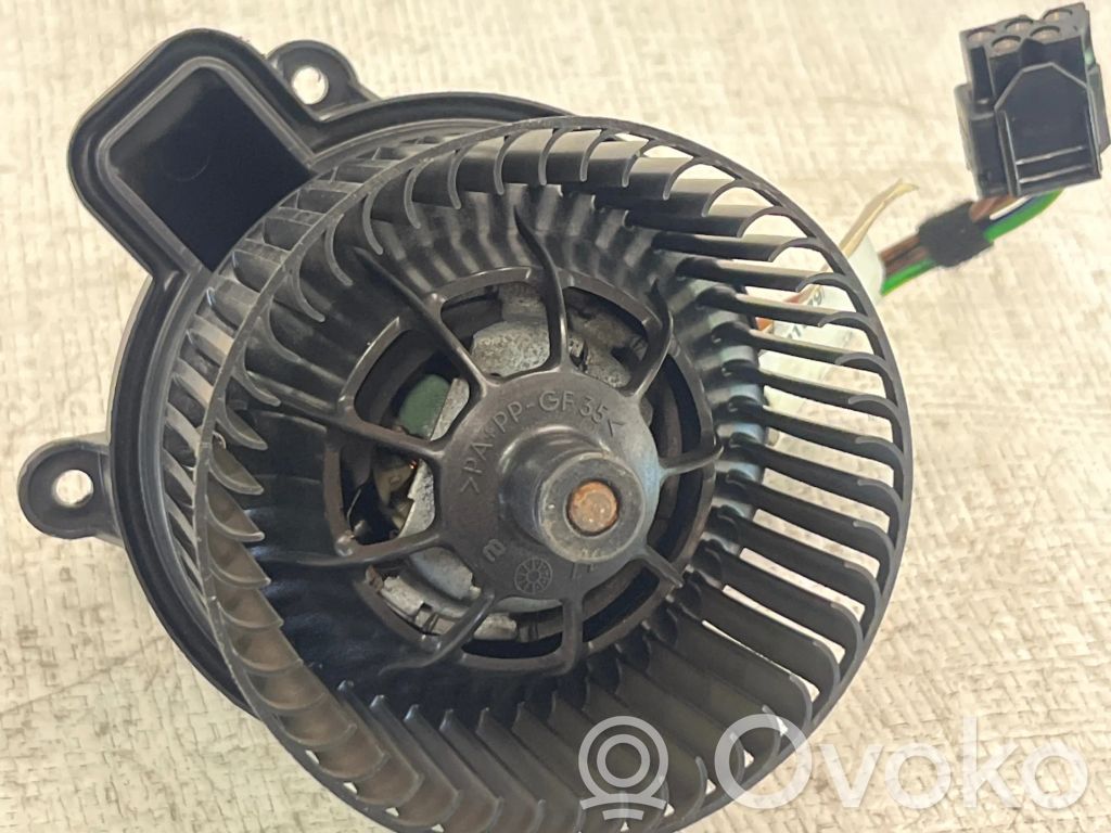 BMW X5 E53 Mazā radiatora ventilators 