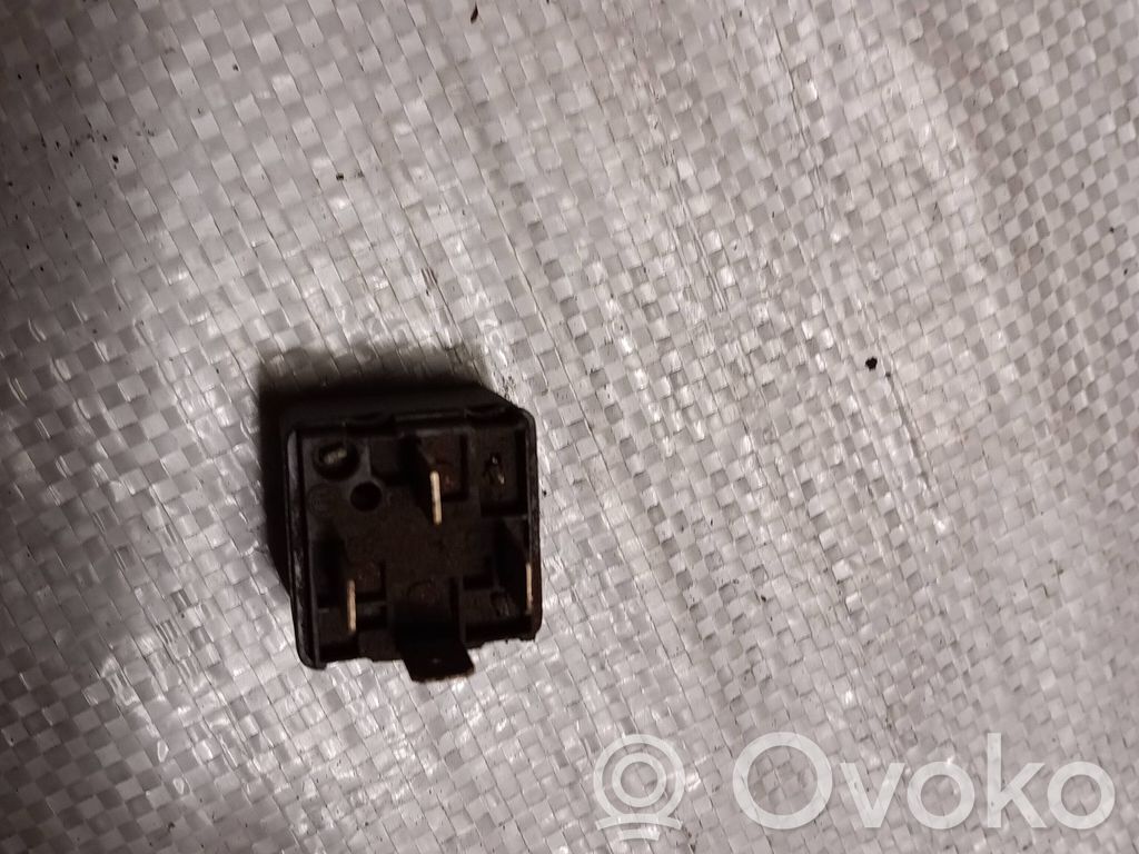 BMW 3 E30 Other relay 
