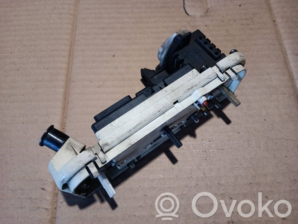 BMW 3 E36 Climate control unit 