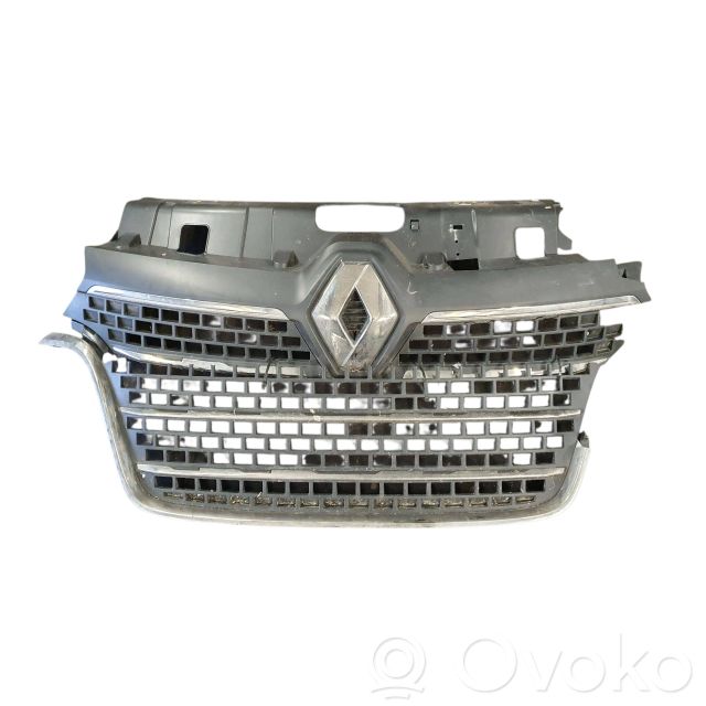 Renault Master III Front bumper upper radiator grill 