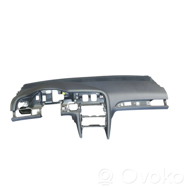 Dashboard   4F1858041,P0101981,T0019248