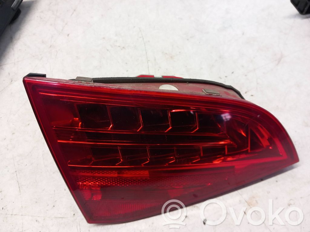 Audi A4 S4 B8 8K Galinis žibintas dangtyje 