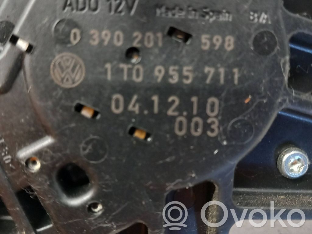 Volkswagen Touran I Rear window wiper motor 