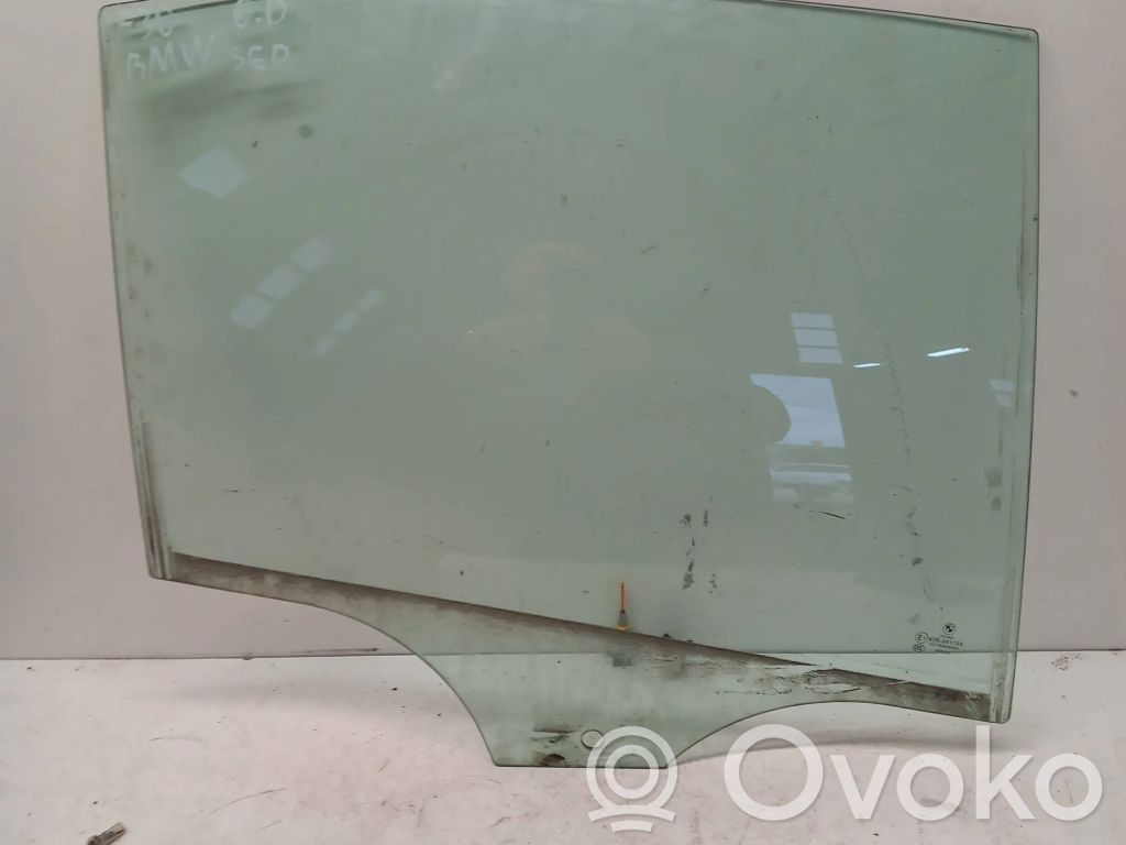 BMW 3 F30 F35 F31 Pagrindinis galinių durų stiklas 
