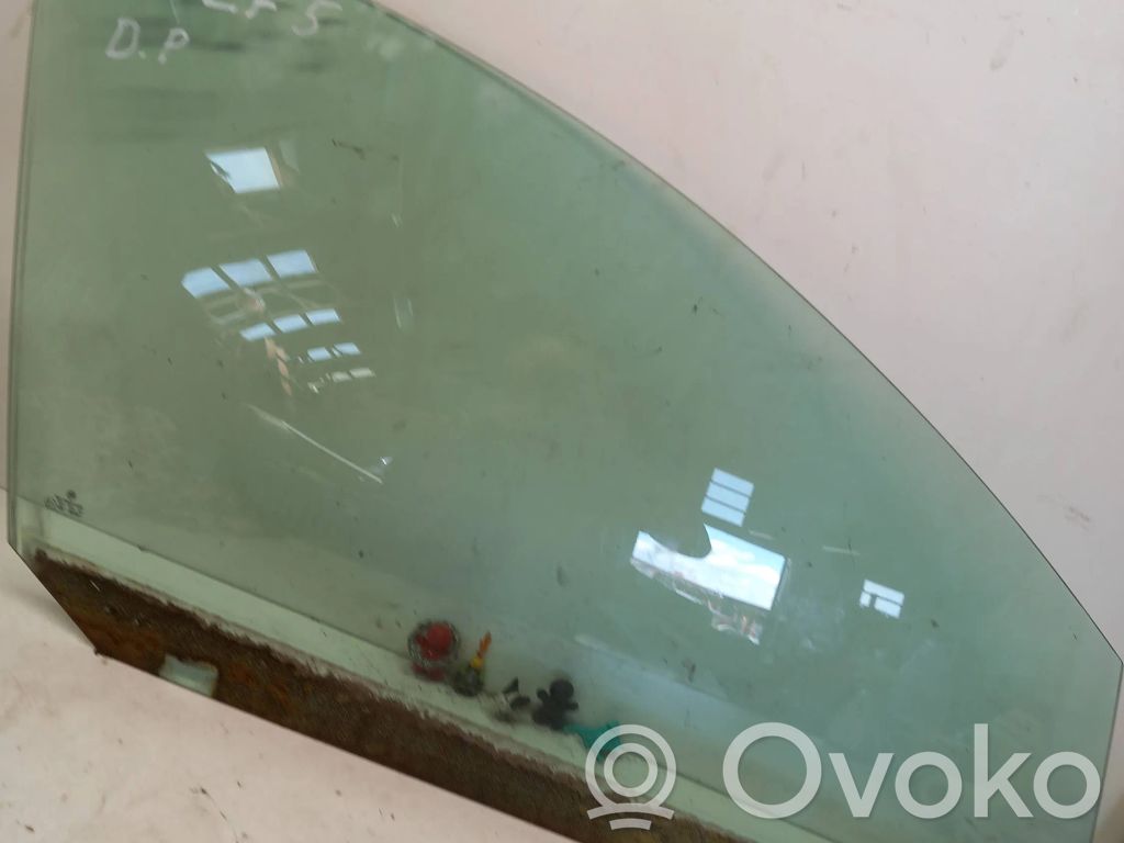 Volkswagen Golf V Front door window glass four-door 