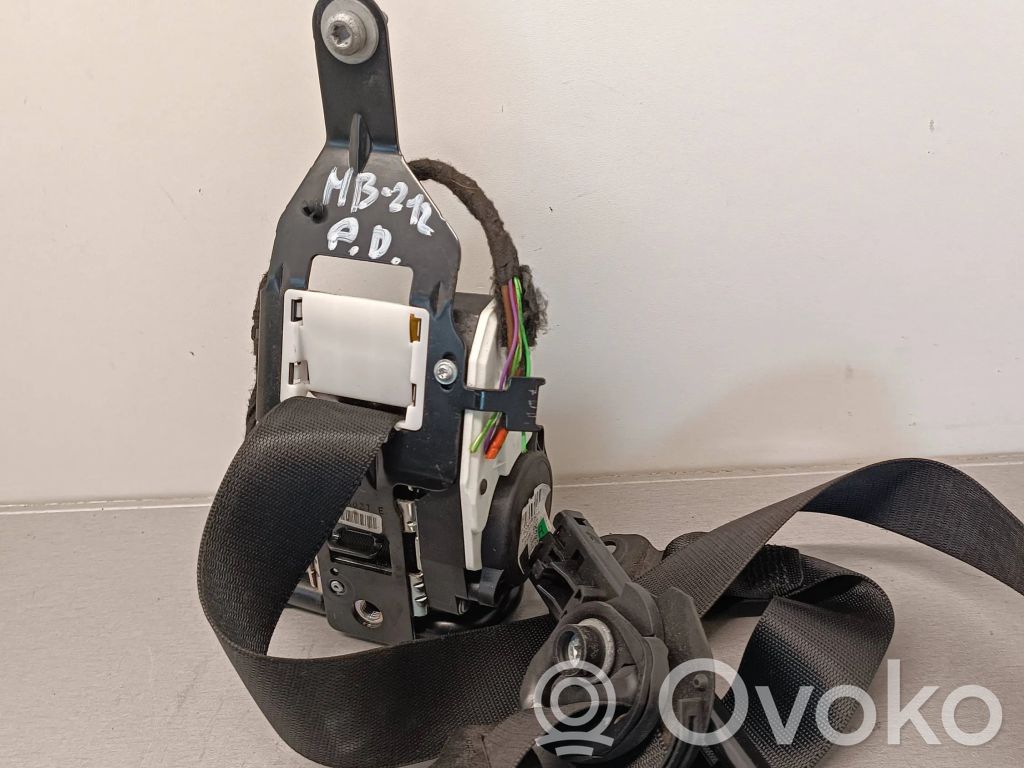 Mercedes-Benz E W212 Ceinture de sécurité avant 
