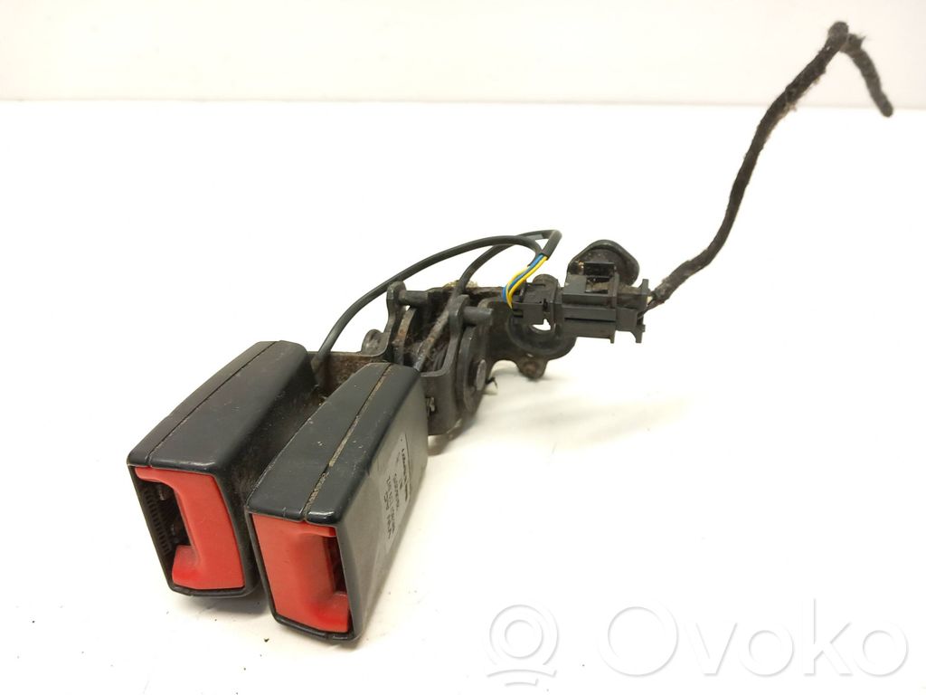 Skoda Octavia Mk3 (5E) Rear seatbelt buckle 
