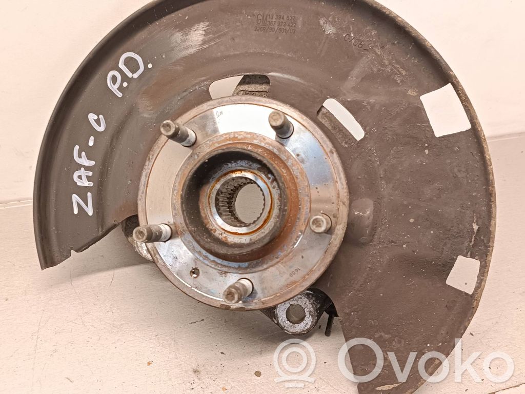 Opel Zafira C Cubo de rueda delantera 