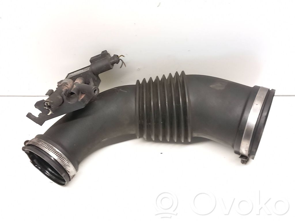 Audi A5 8T 8F Air intake hose/pipe 