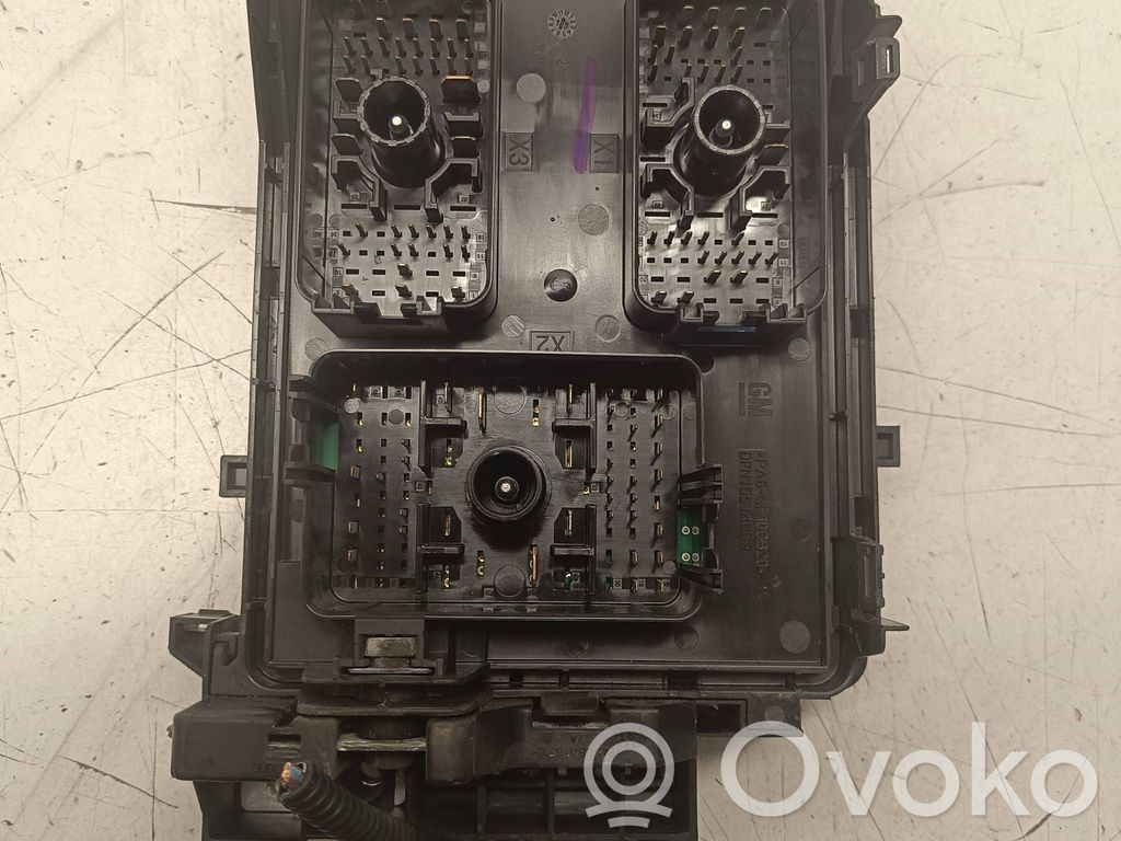 Opel Astra K Fuse box set 