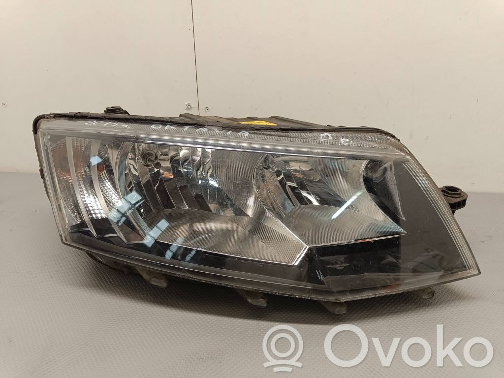 Skoda Octavia Mk3 (5E) Scheinwerfer 