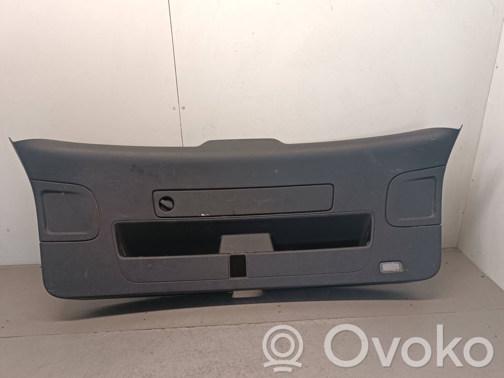 Audi A6 C7 Tailgate trim 