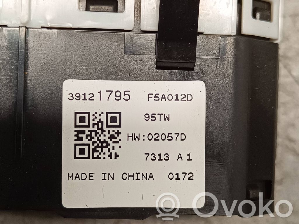 Opel Insignia B Light switch 