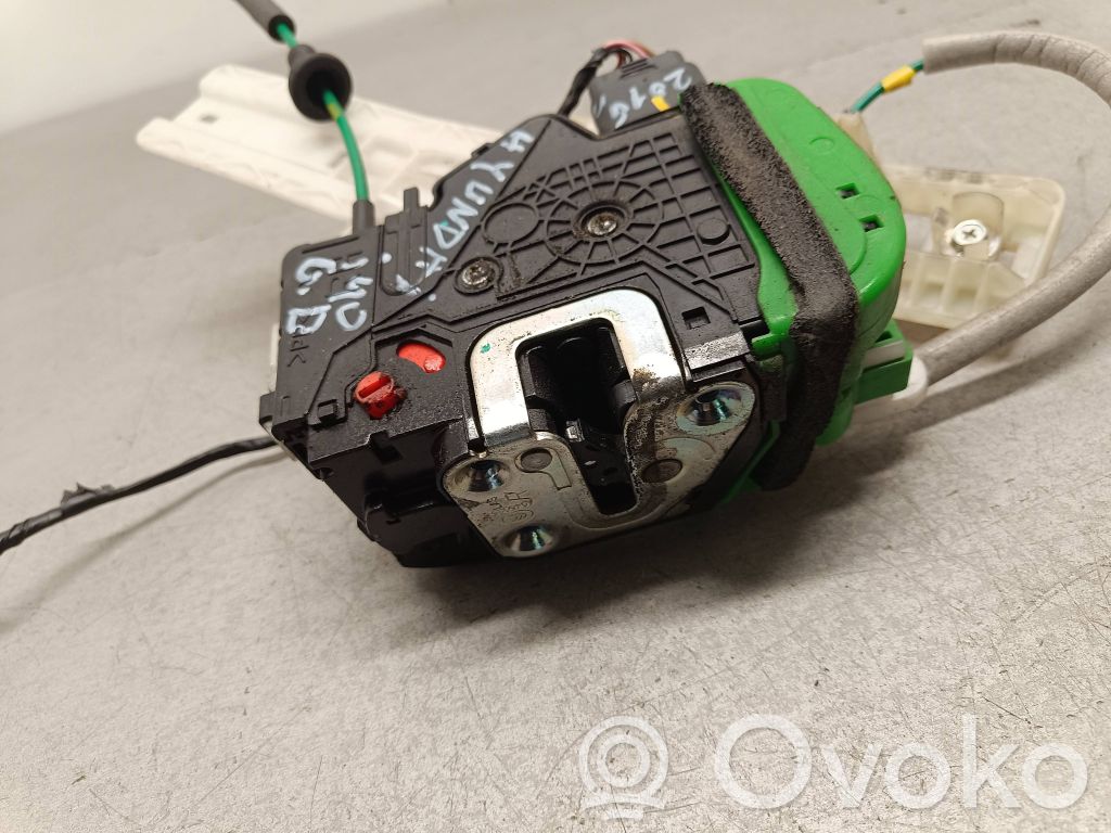 Hyundai i40 Rear door lock 