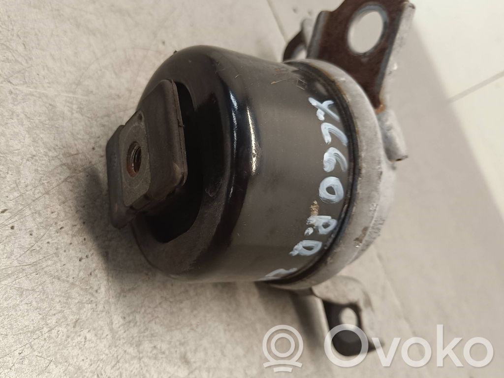 Volvo XC60 Engine mount bracket 
